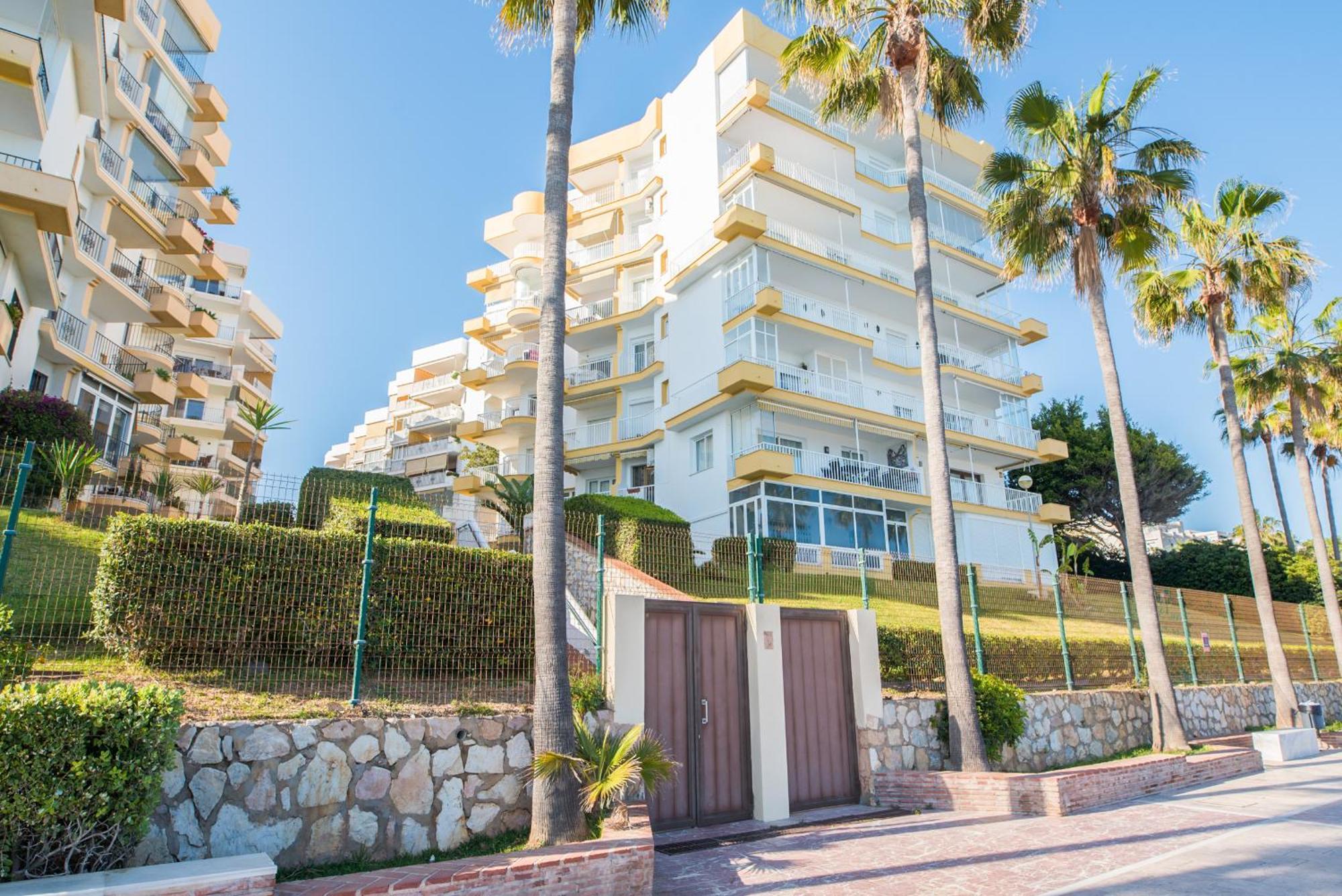 Apartment Brisare Mar - 4 Personas A 1 Min De La Playa Con Piscina En Marbella